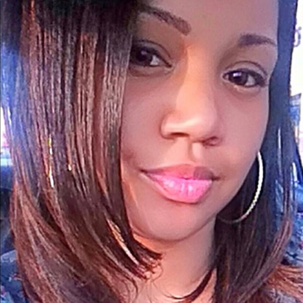 Meet your Posher, Tonya